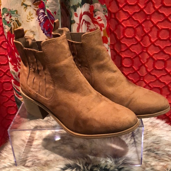 Divided Shoes - DIVIDED ANKLE BOOTS natural breige